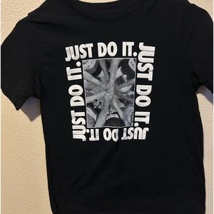 A nike T shirt Size S